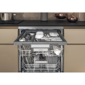 Whirlpool W7FHS51X invertermootoriga nõudepesumasin 15 komplekti, 41 dB, roostevaba teras